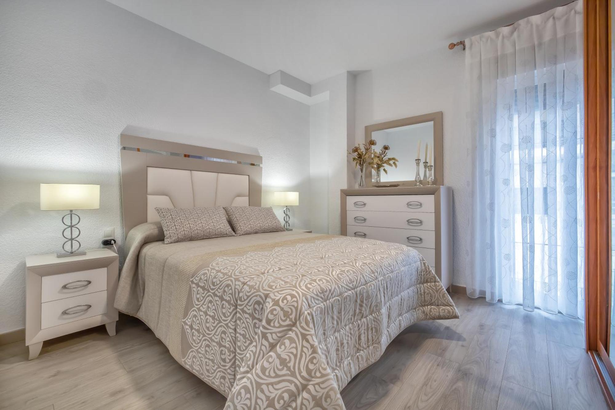 Apto Vallellano Junto Al Casco Historico & Parking Incluido Córdoba Eksteriør billede